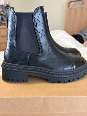 Steve Madden Black Quilted Chelsea Lug Booties